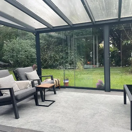 Haus Mit Wintergarten Und Kamin דירה רקלינגהאוזן