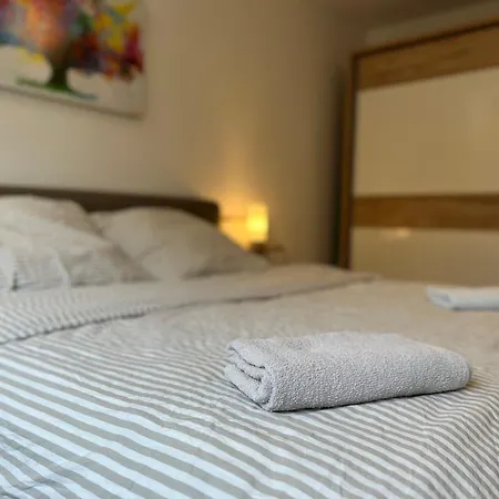 Haus Mit Wintergarten Und Kamin * רקלינגהאוזן