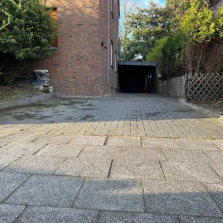 Haus Mit Wintergarten Und Kamin * רקלינגהאוזן